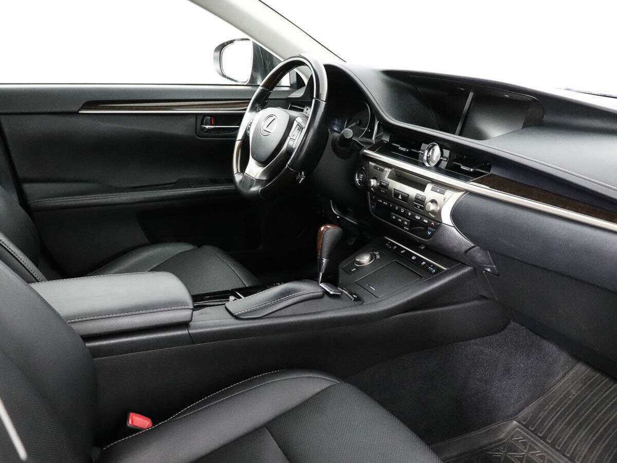 Lexus ES с пробегом — 2014 год. Фото: #8