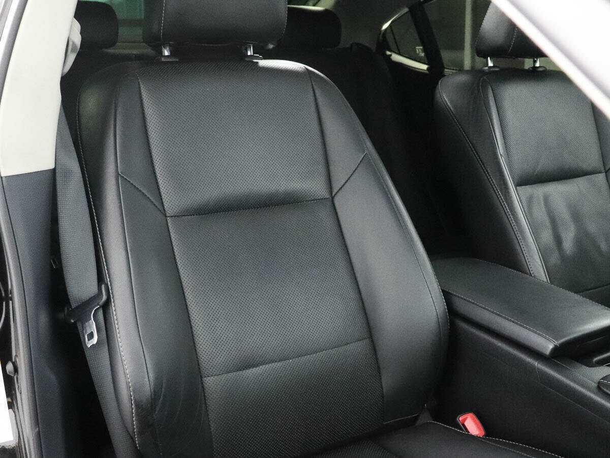 Lexus ES с пробегом — 2014 год. Фото: #9