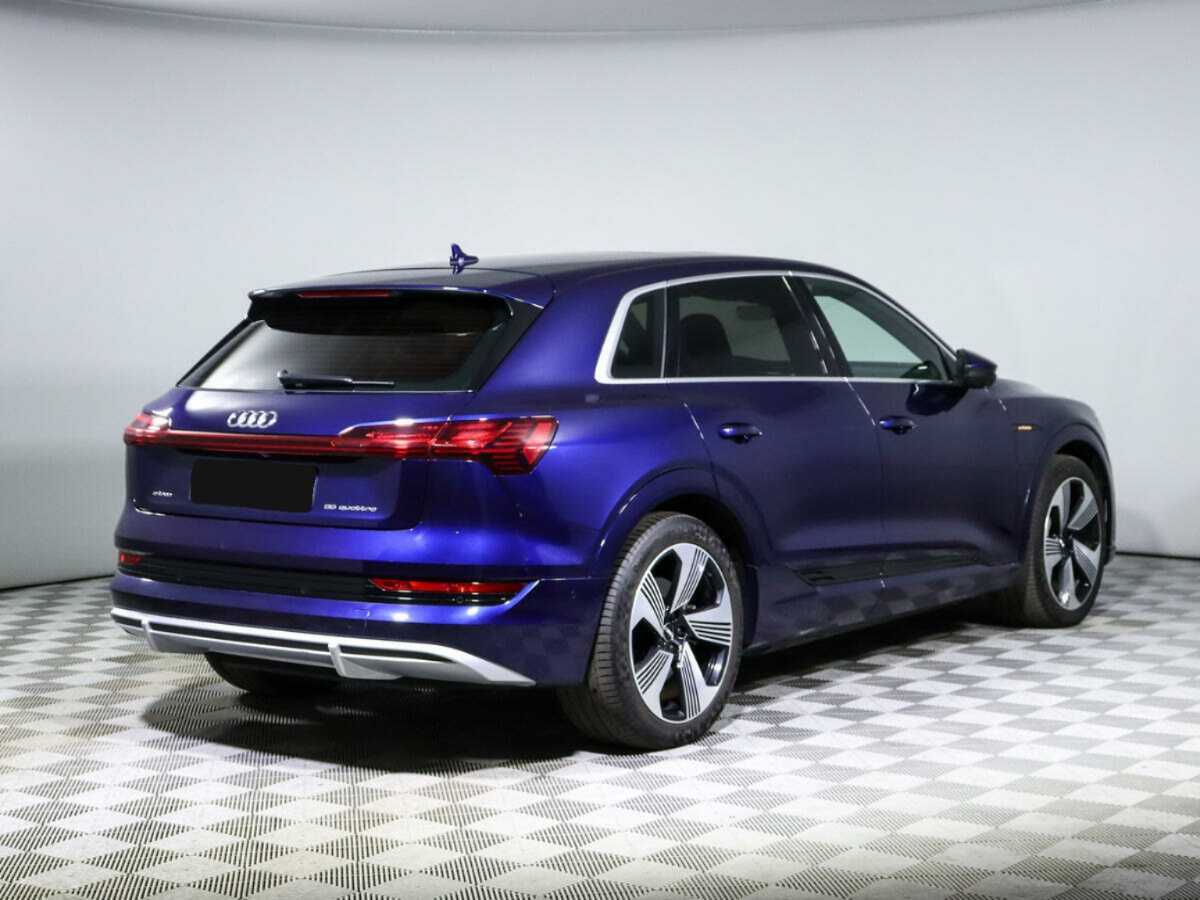 Audi e-tron с пробегом — 2020 год. Фото: #3