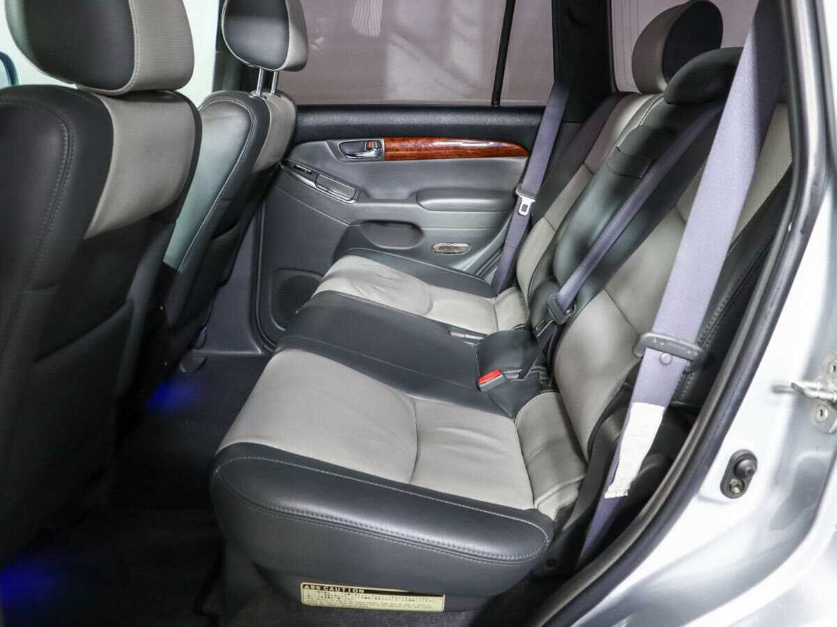 Toyota Land Cruiser Prado с пробегом — 2004 год. Фото: #6