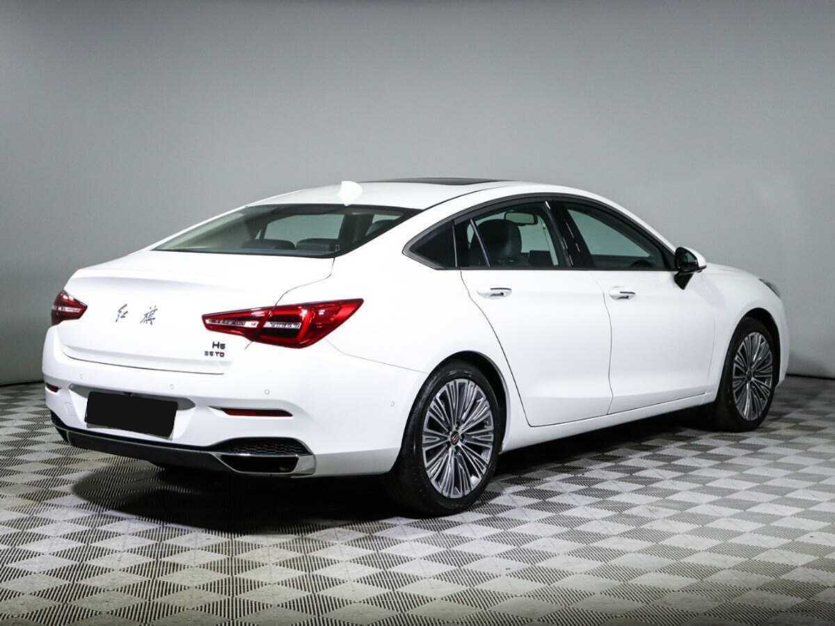 Hongqi H5 с пробегом — 2022 год. Фото: #4