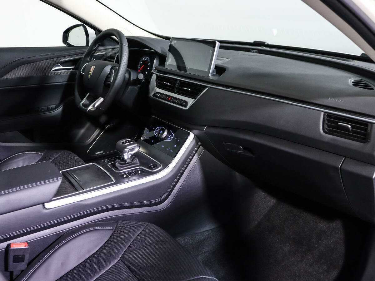 Hongqi H5 с пробегом — 2022 год. Фото: #8