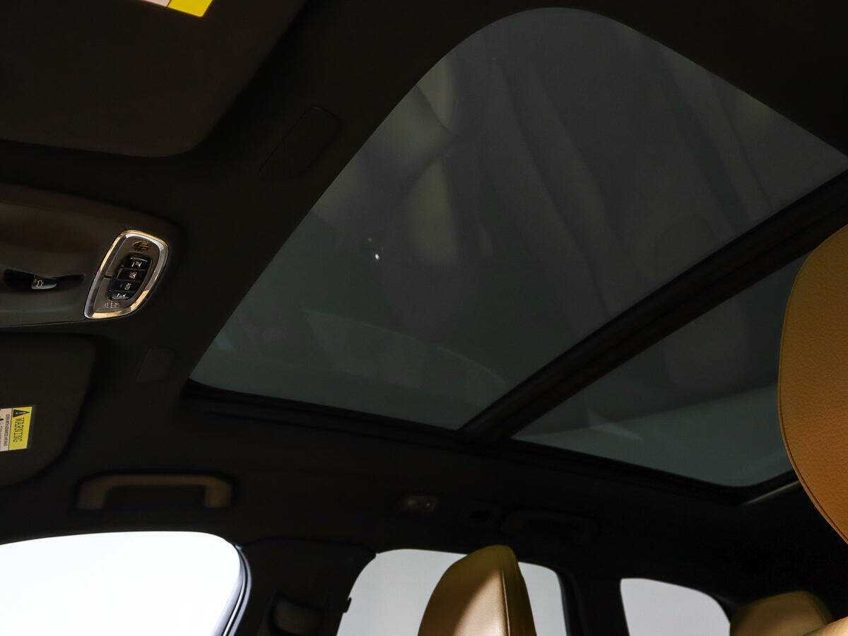 Volvo XC60 с пробегом — 2020 год. Фото: #16