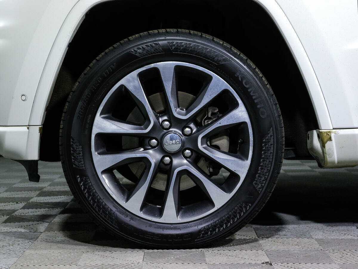 Jeep Grand Cherokee с пробегом — 2018 год. Фото: #14