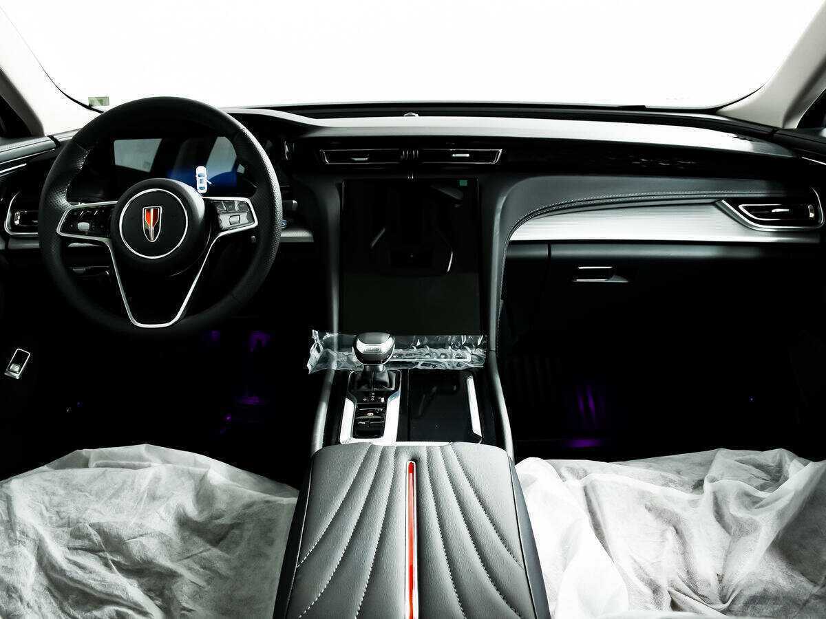 Hongqi H5 с пробегом — 2023 год. Фото: #10