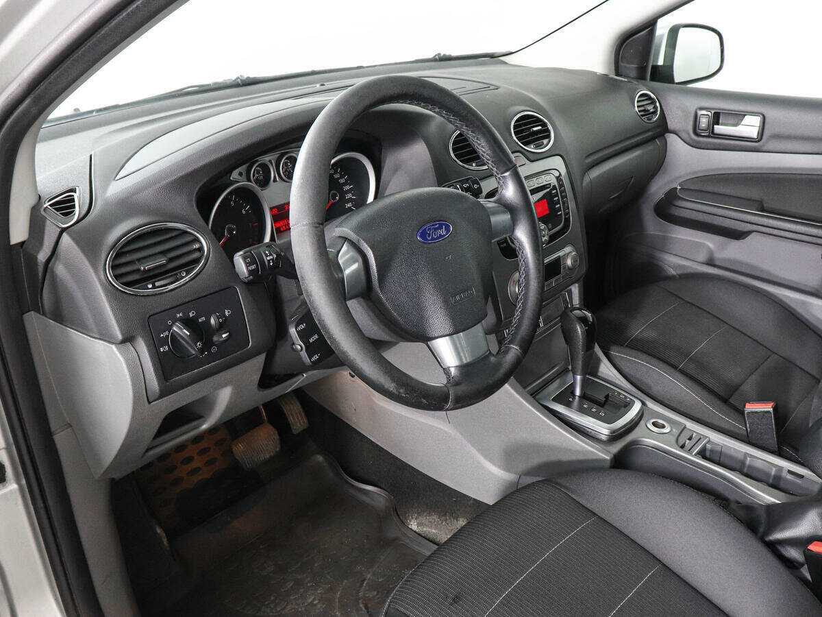 Ford Focus с пробегом — 2010 год. Фото: #8