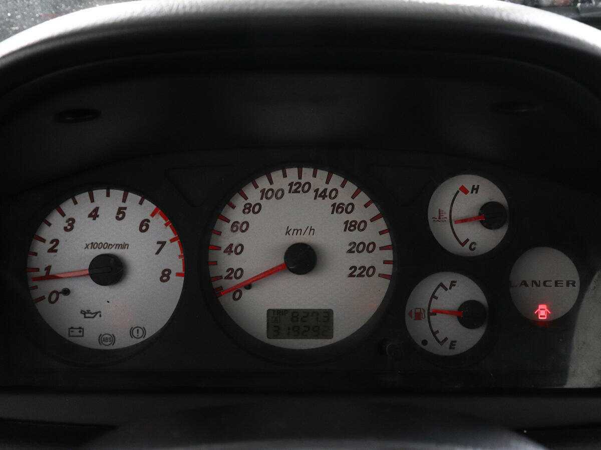 Mitsubishi Lancer с пробегом — 2007 год. Фото: #6