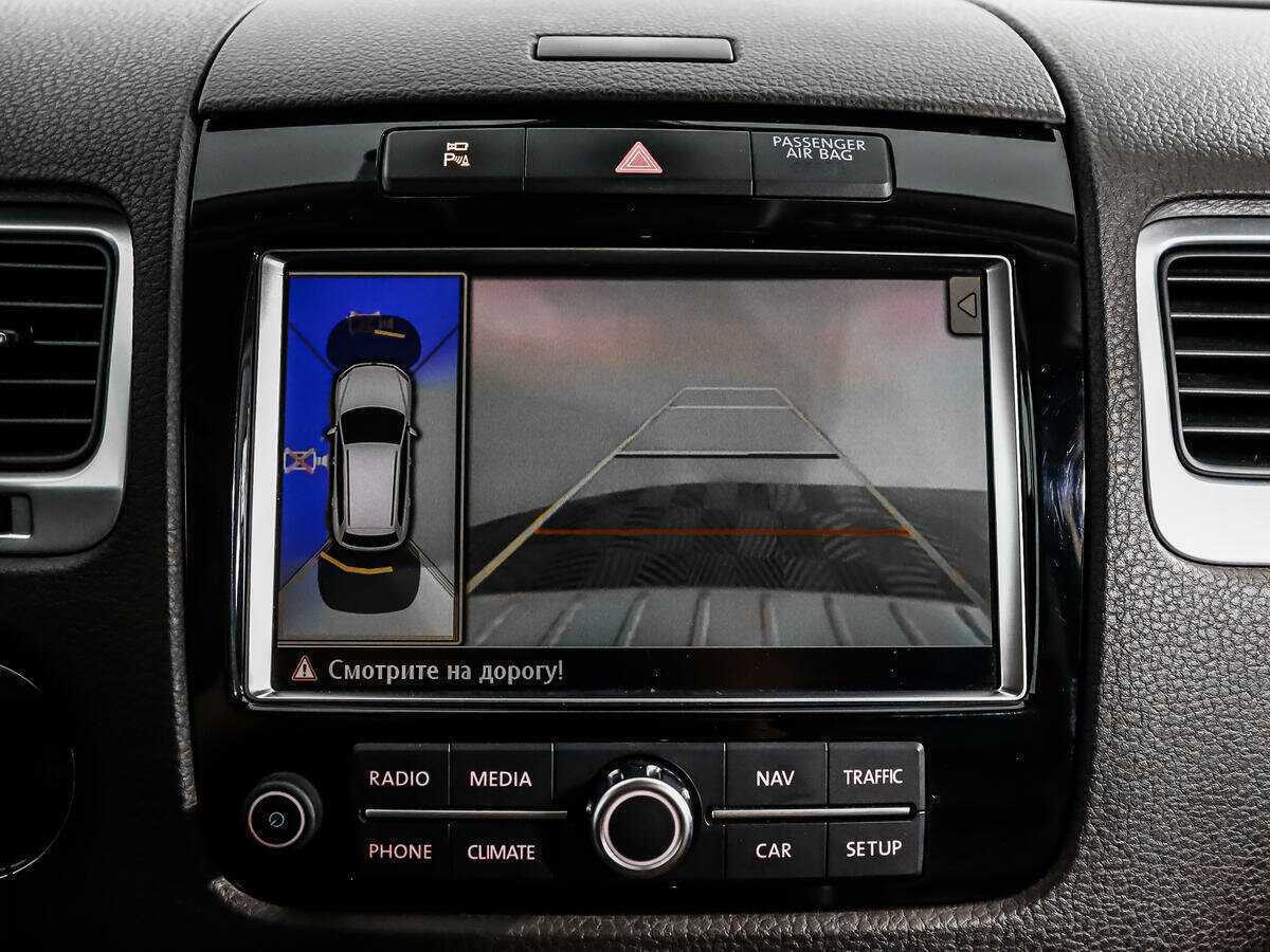 Volkswagen Touareg с пробегом — 2010 год. Фото: #17