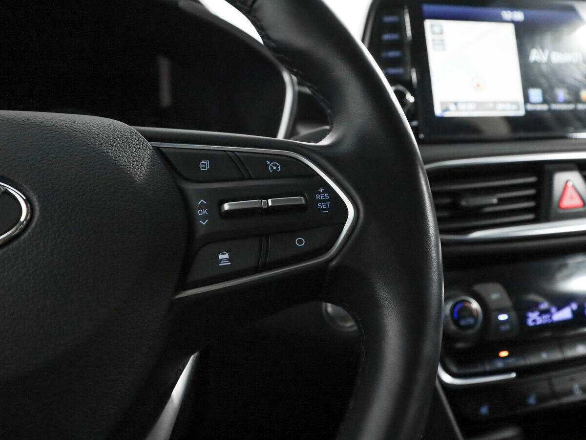 Hyundai Santa Fe с пробегом — 2019 год. Фото: #13