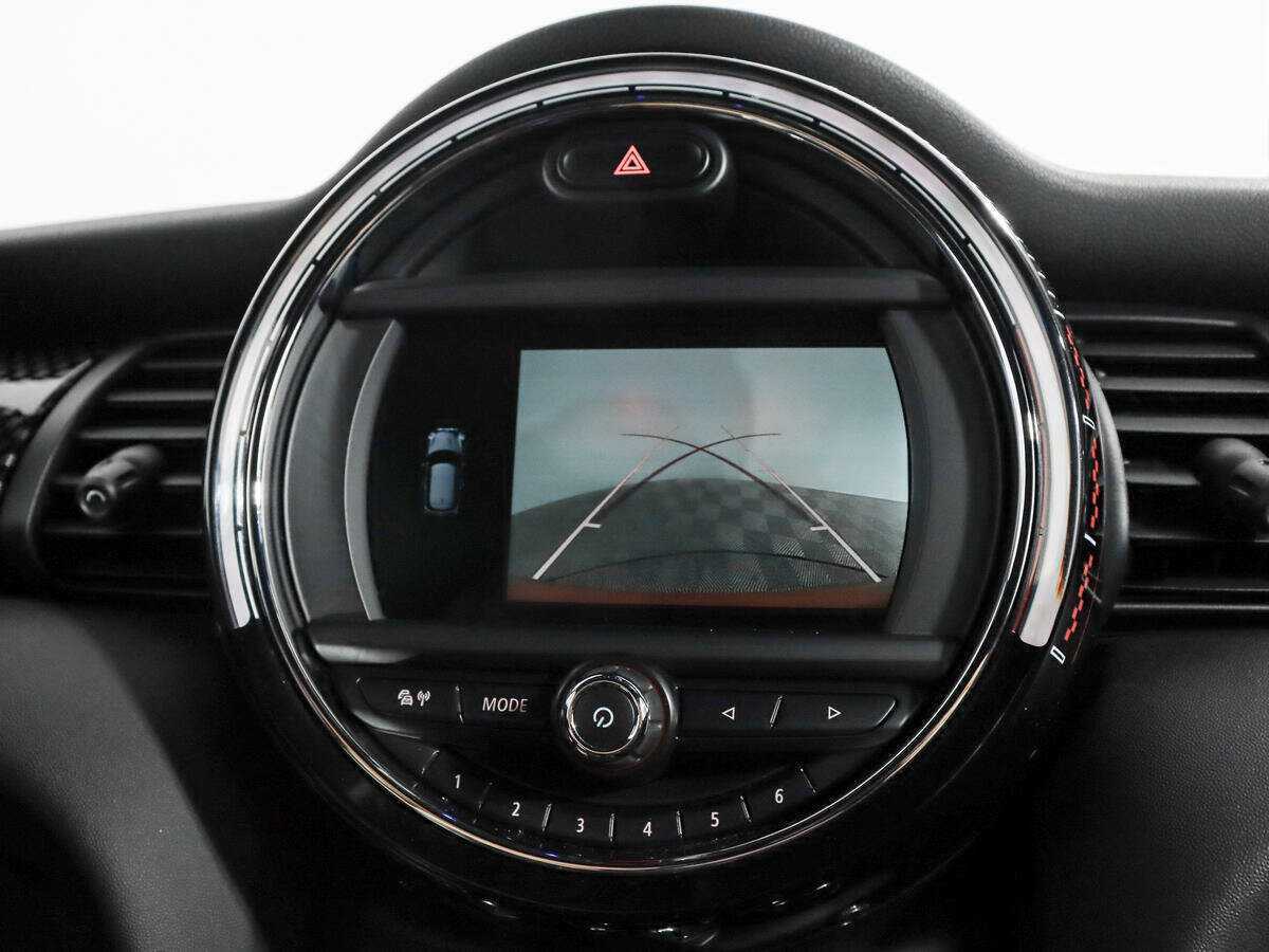 Mini Hatch с пробегом — 2018 год. Фото: #18