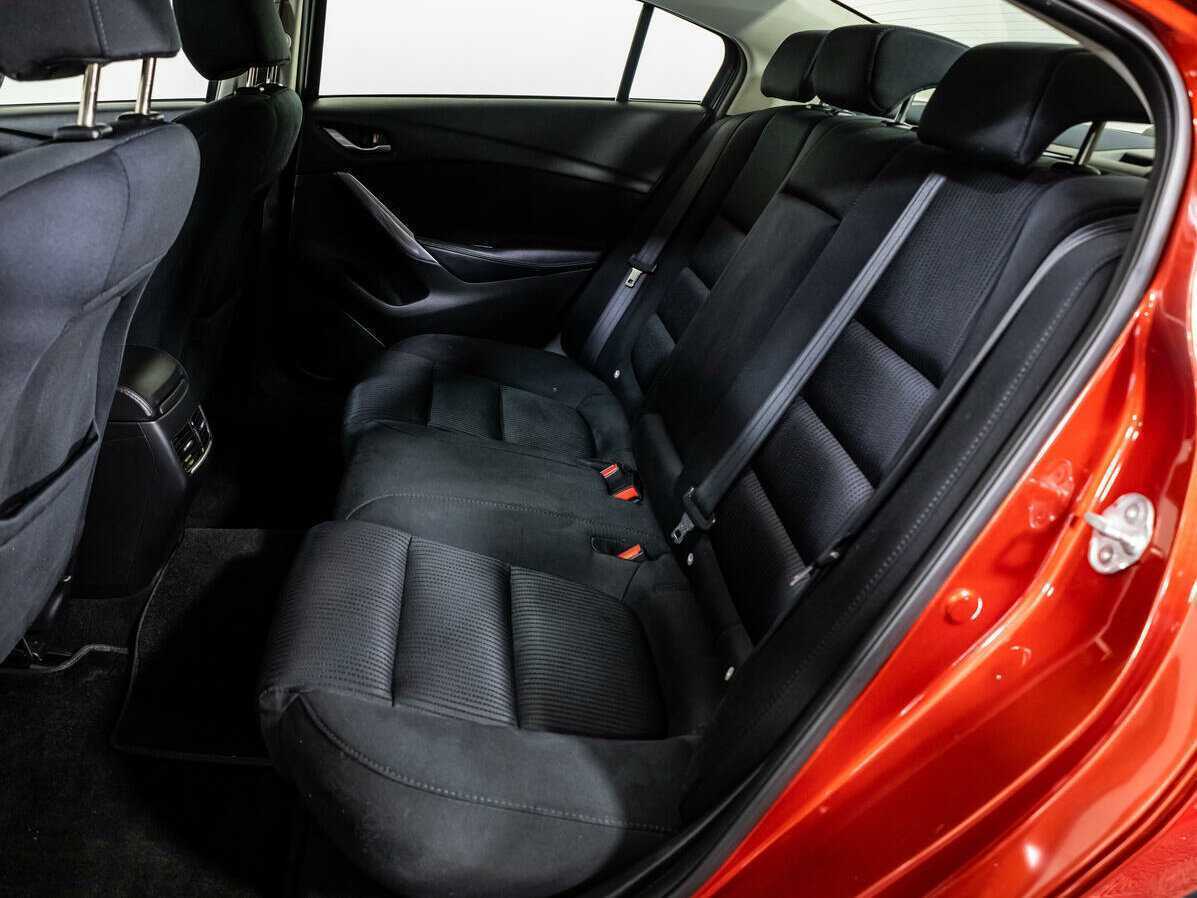 Mazda 6 с пробегом — 2013 год. Фото: #9