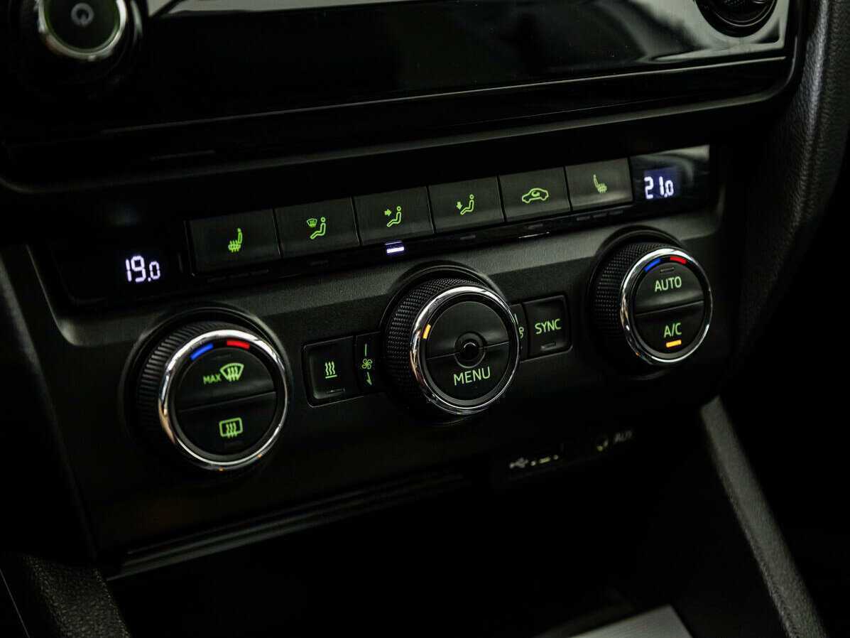 Skoda Octavia с пробегом — 2016 год. Фото: #16