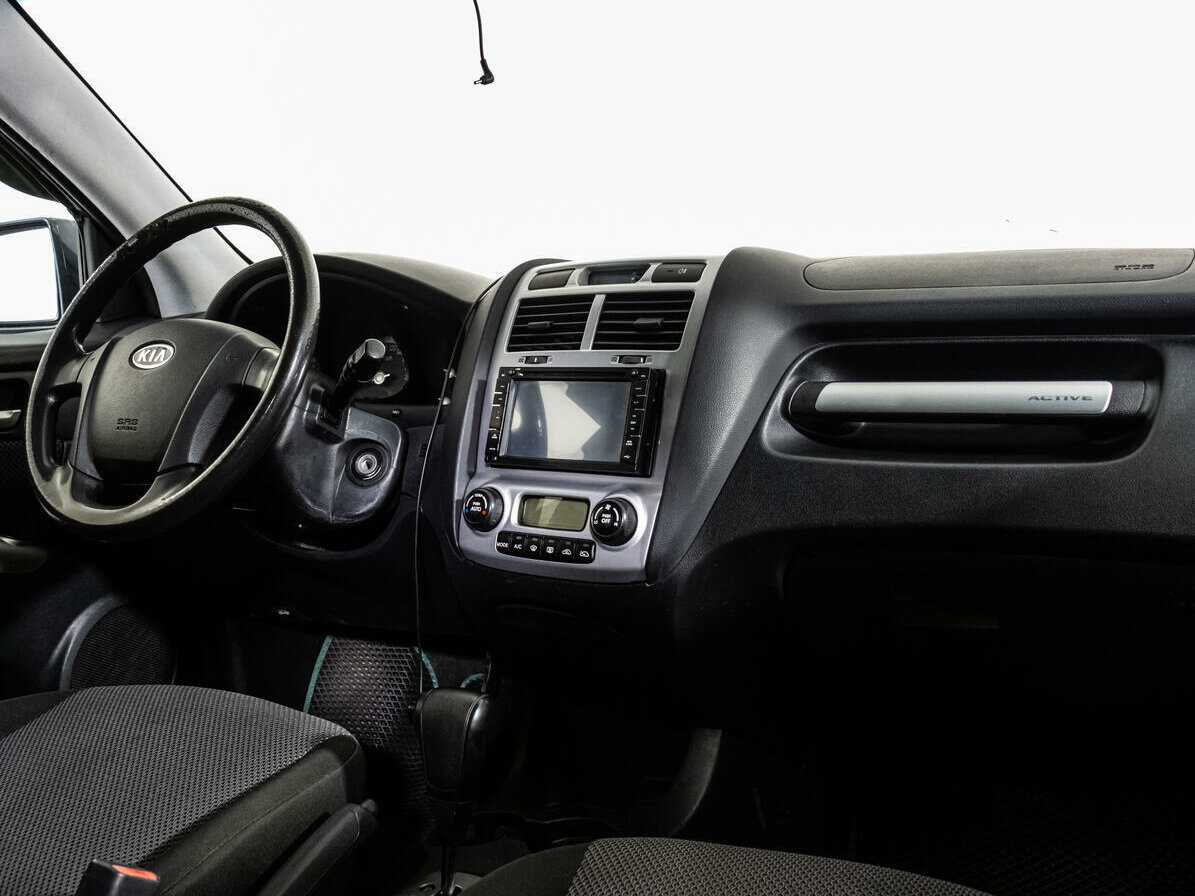 Kia Sportage с пробегом — 2008 год. Фото: #8