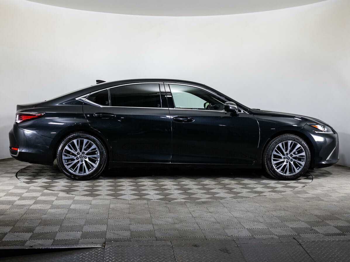 Lexus ES с пробегом — 2020 год. Фото: #3