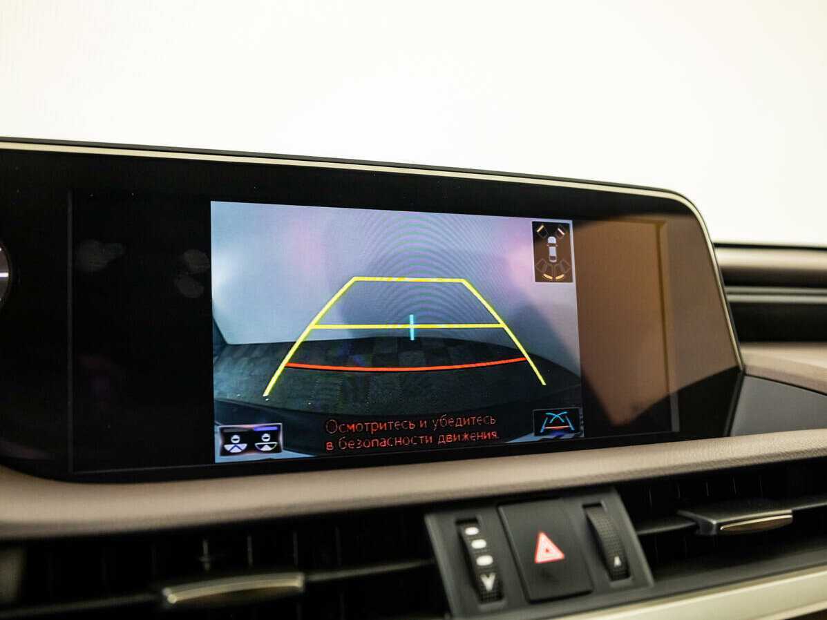 Lexus ES с пробегом — 2020 год. Фото: #13