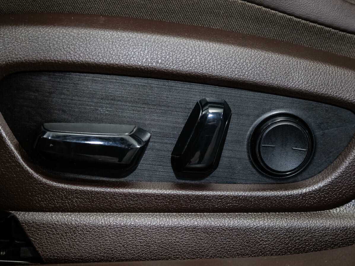 Lexus ES с пробегом — 2020 год. Фото: #20