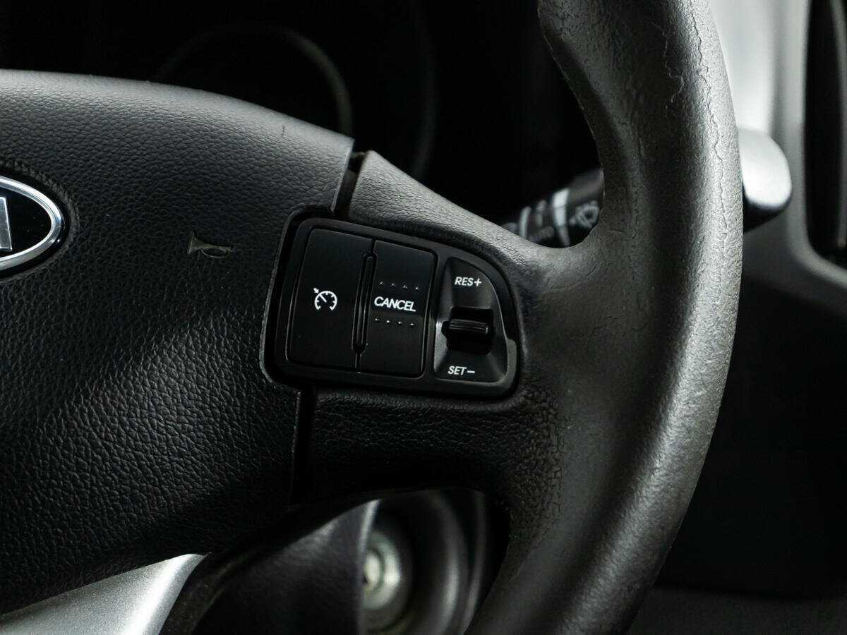 Kia Sportage с пробегом — 2011 год. Фото: #17