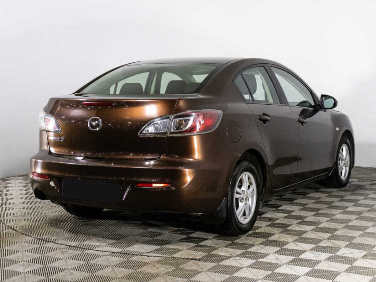 Mazda 3 с пробегом — 2011 год. Фото: #4