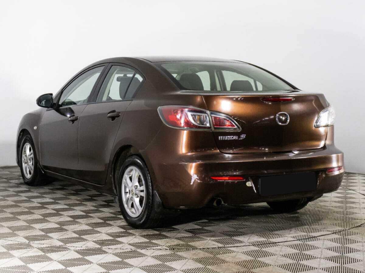 Mazda 3 с пробегом — 2011 год. Фото: #6