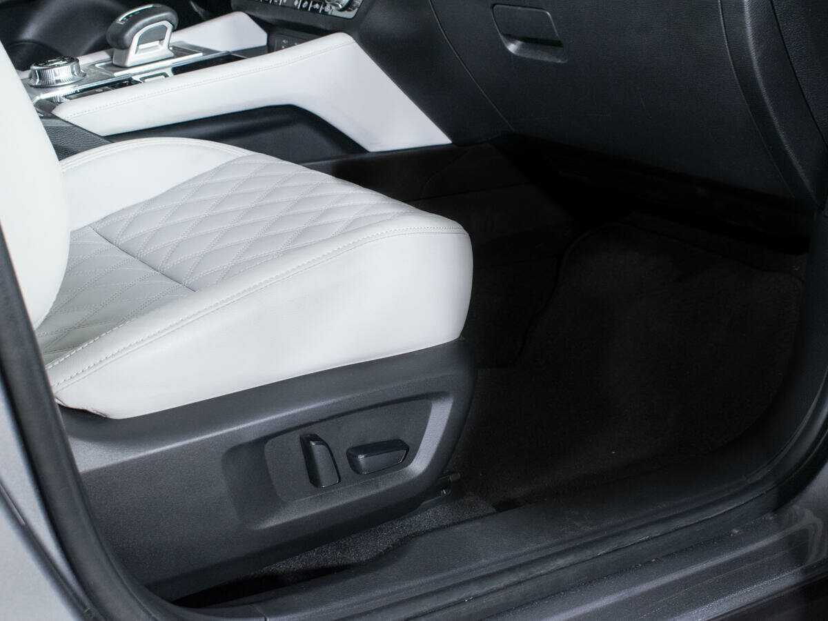 Mitsubishi Outlander с пробегом — 2022 год. Фото: #17