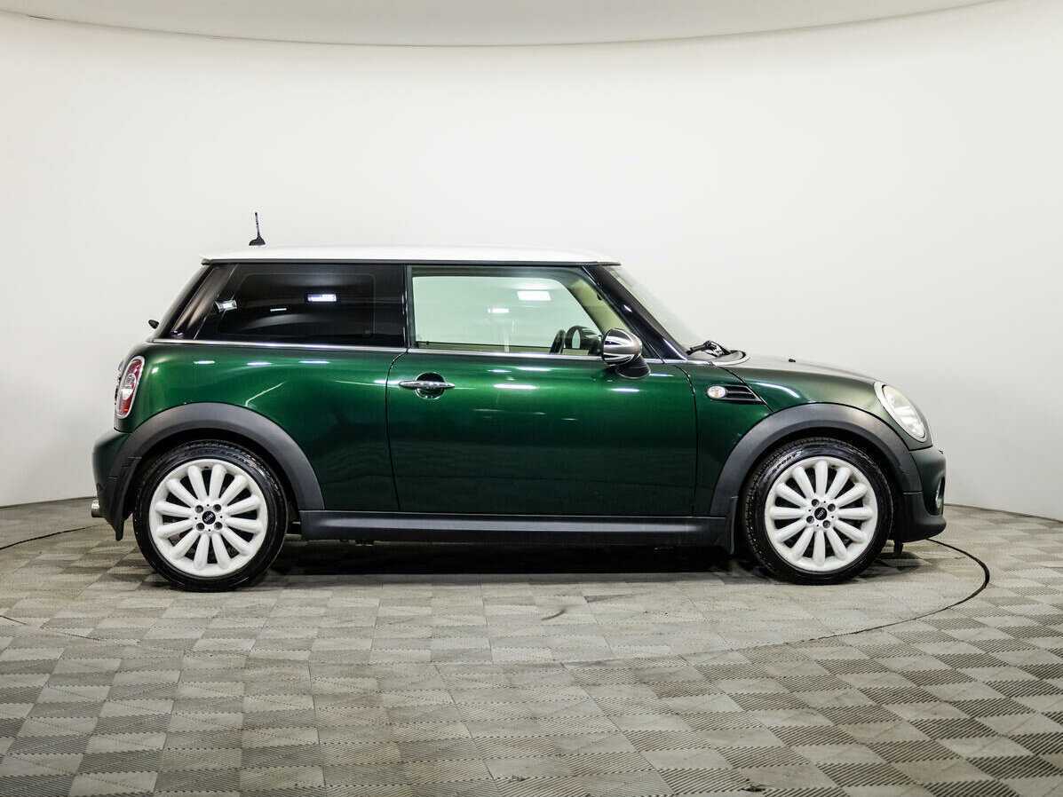 Mini Hatch с пробегом — 2010 год. Фото: #2