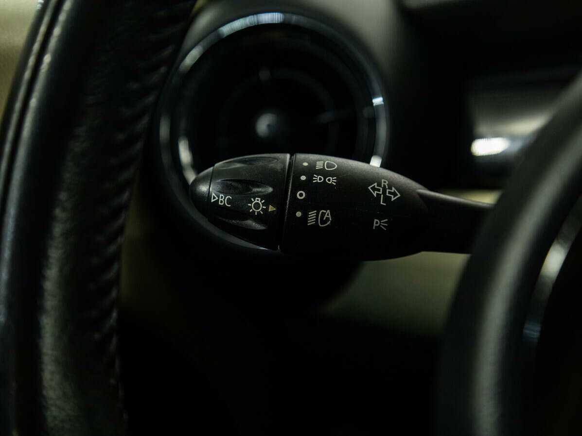 Mini Hatch с пробегом — 2010 год. Фото: #15