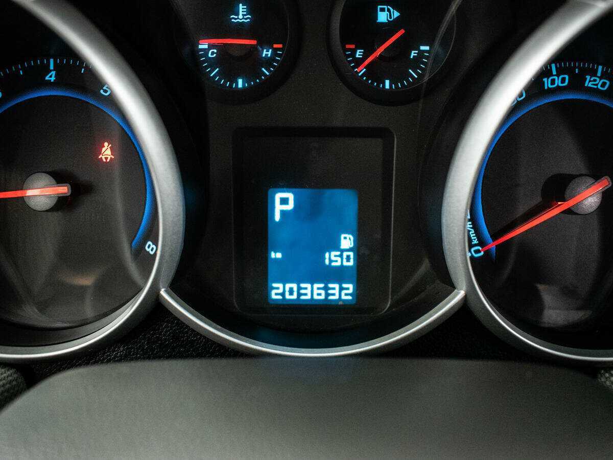 Chevrolet Cruze с пробегом — 2010 год. Фото: #11