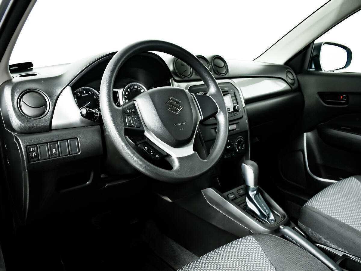 Suzuki Vitara с пробегом — 2016 год. Фото: #12