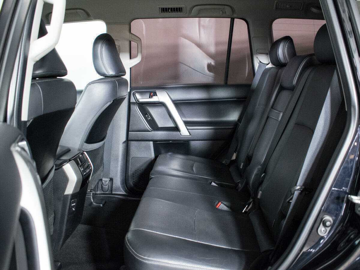 Toyota Land Cruiser Prado с пробегом — 2019 год. Фото: #9