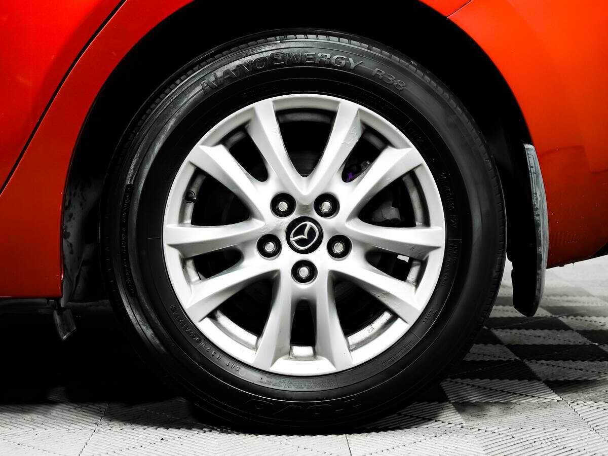 Mazda 3 с пробегом — 2014 год. Фото: #13