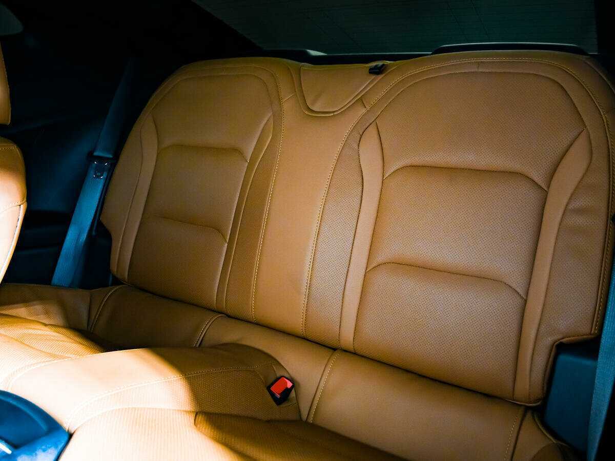 Chevrolet Camaro с пробегом — 2019 год. Фото: #11