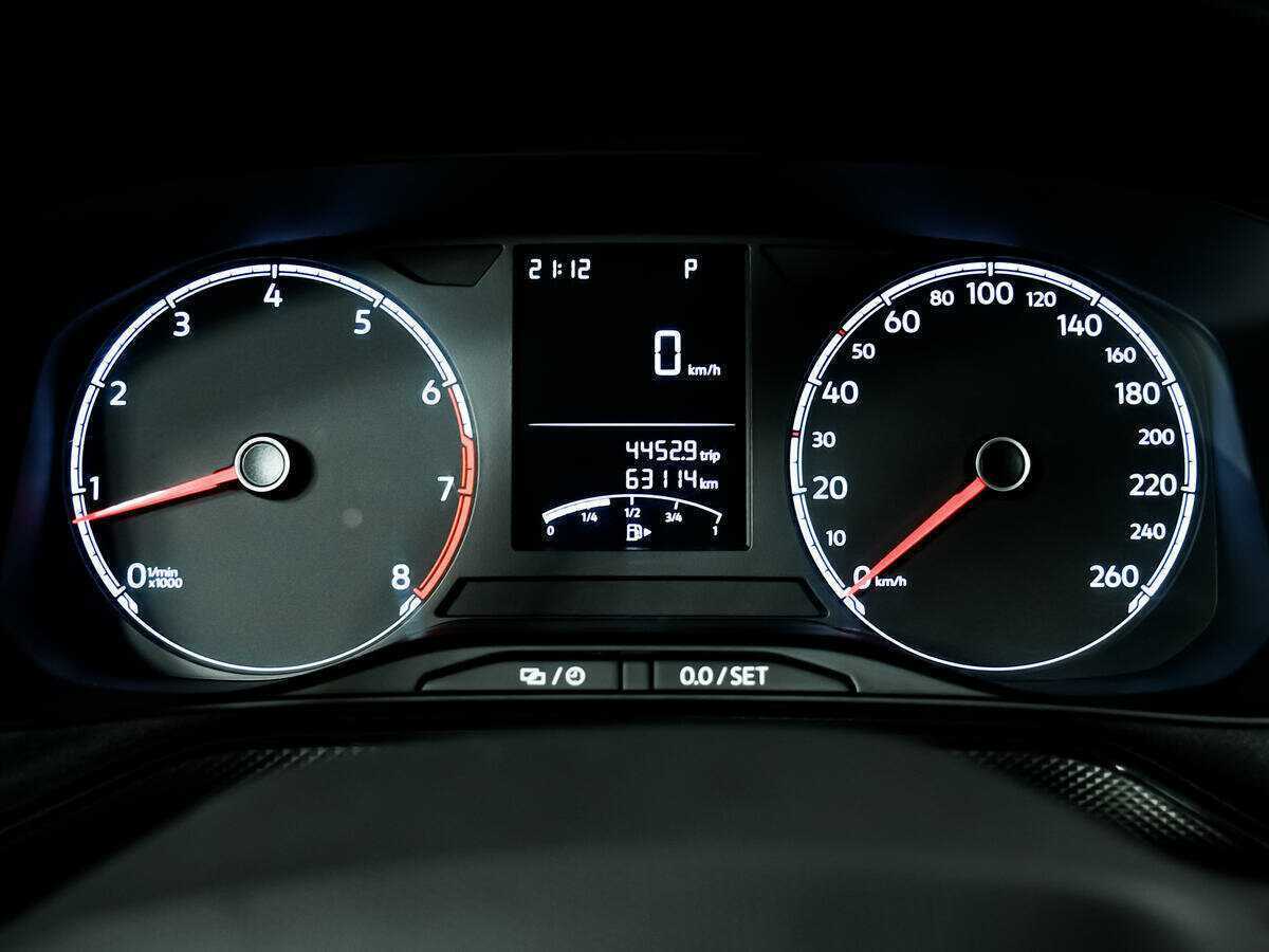 Volkswagen Polo с пробегом — 2020 год. Фото: #9