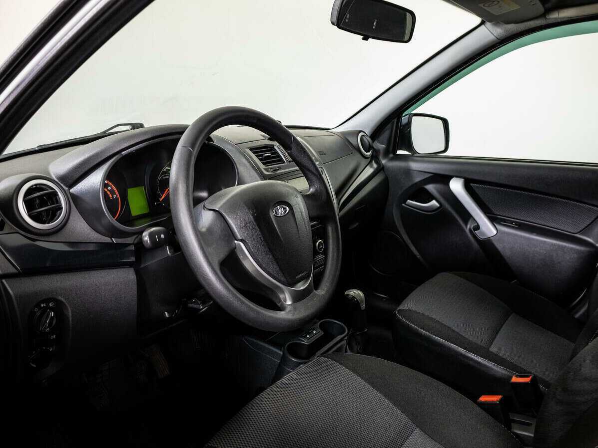 Lada (ВАЗ) Kalina с пробегом — 2017 год. Фото: #10