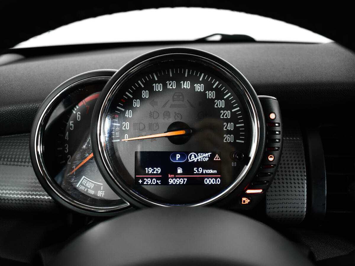 Mini Hatch с пробегом — 2016 год. Фото: #10