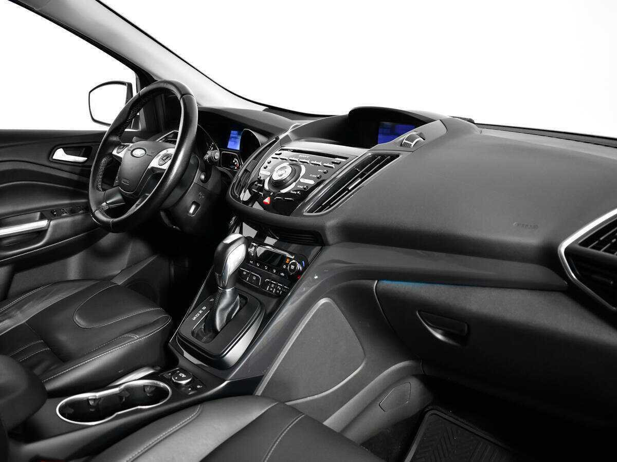 Ford Kuga с пробегом — 2014 год. Фото: #8