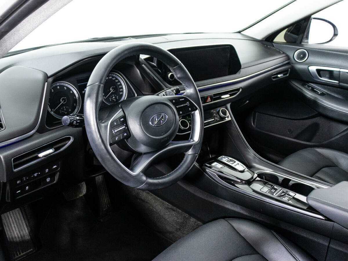 Hyundai Sonata с пробегом — 2021 год. Фото: #10