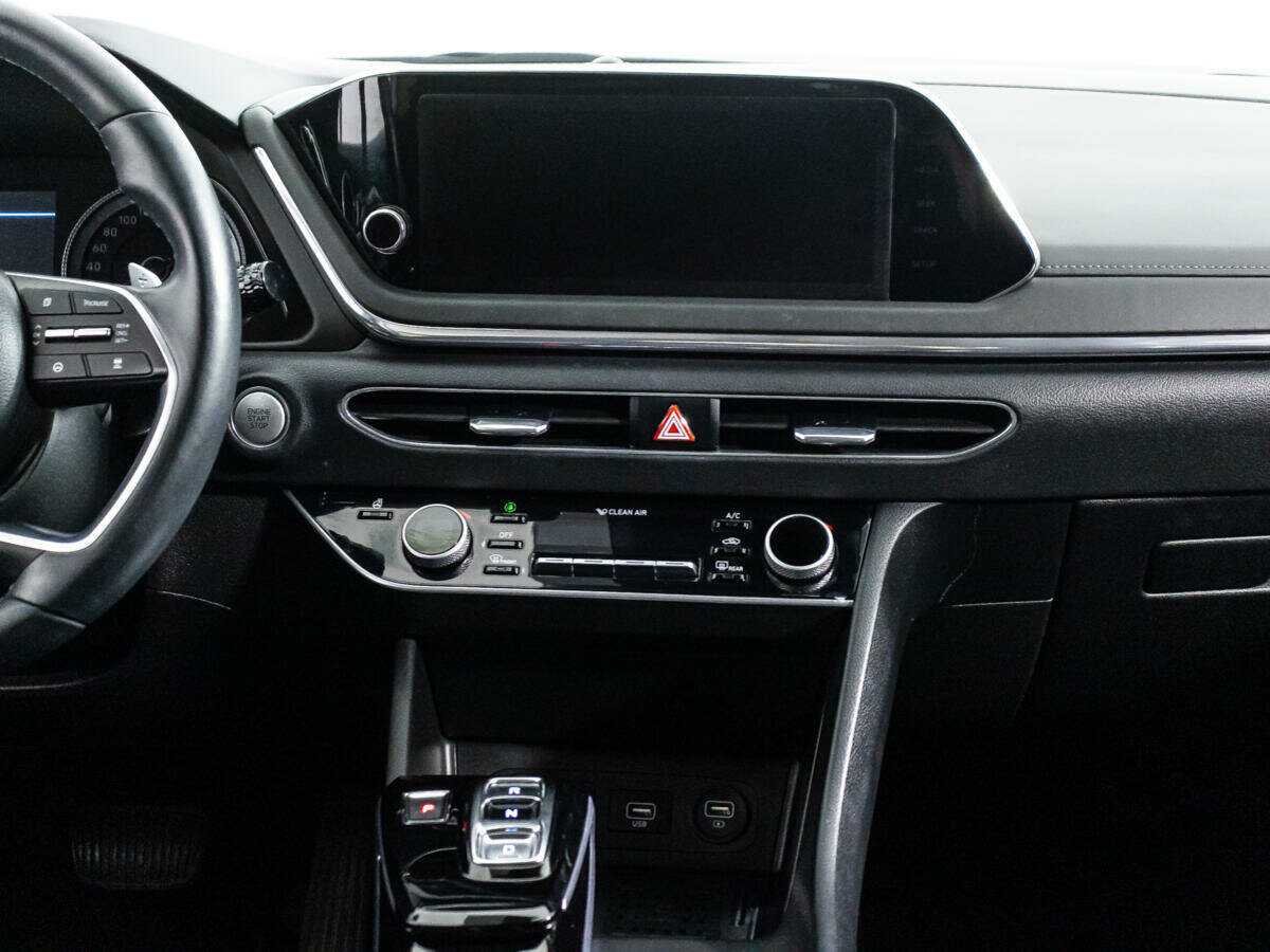 Hyundai Sonata с пробегом — 2021 год. Фото: #13