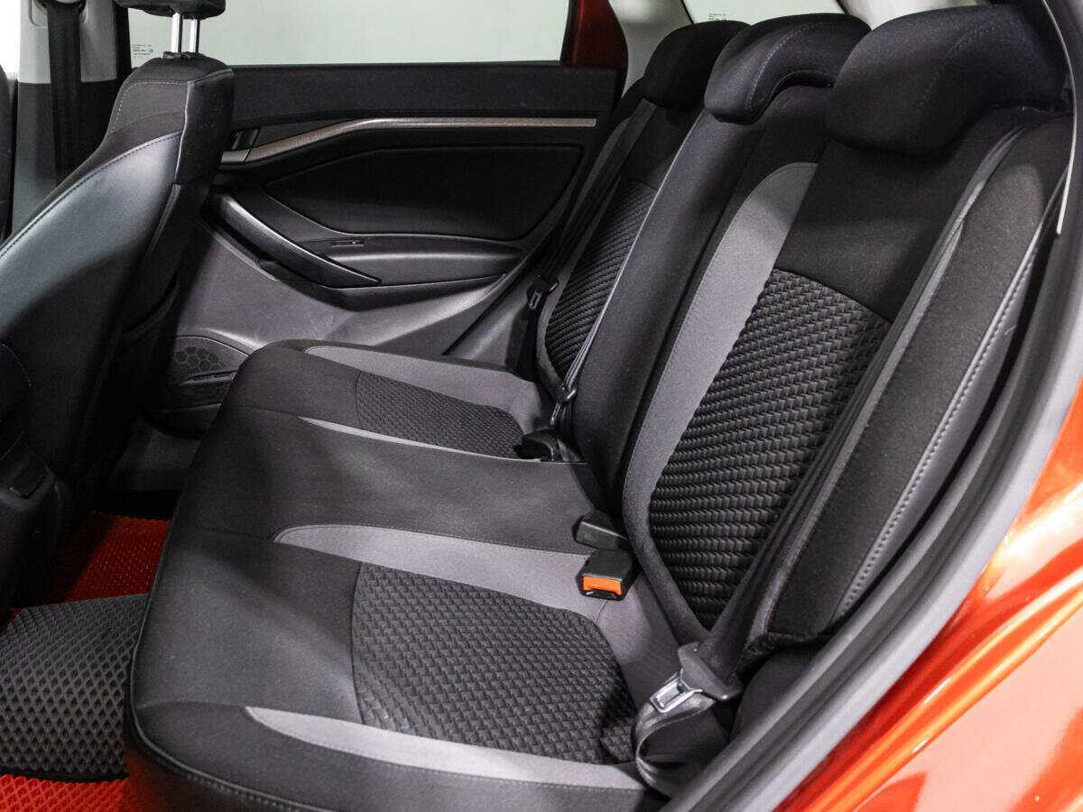 Lada (ВАЗ) Vesta с пробегом — 2018 год. Фото: #9