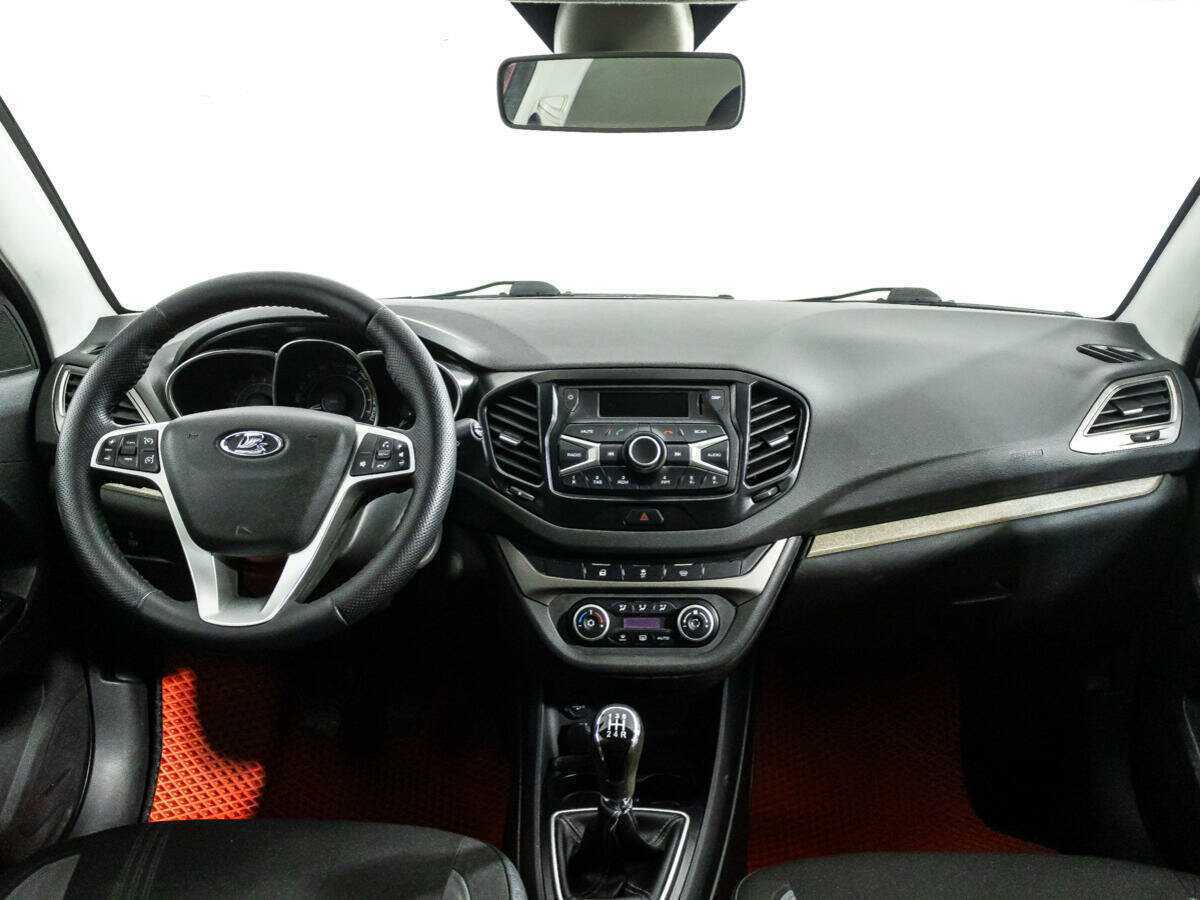 Lada (ВАЗ) Vesta с пробегом — 2018 год. Фото: #12