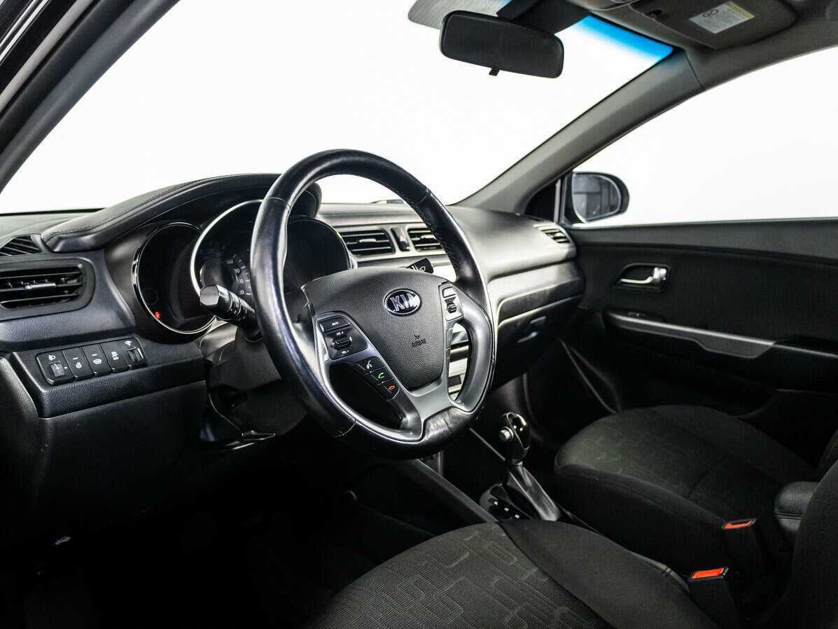 Kia Rio с пробегом — 2016 год. Фото: #8