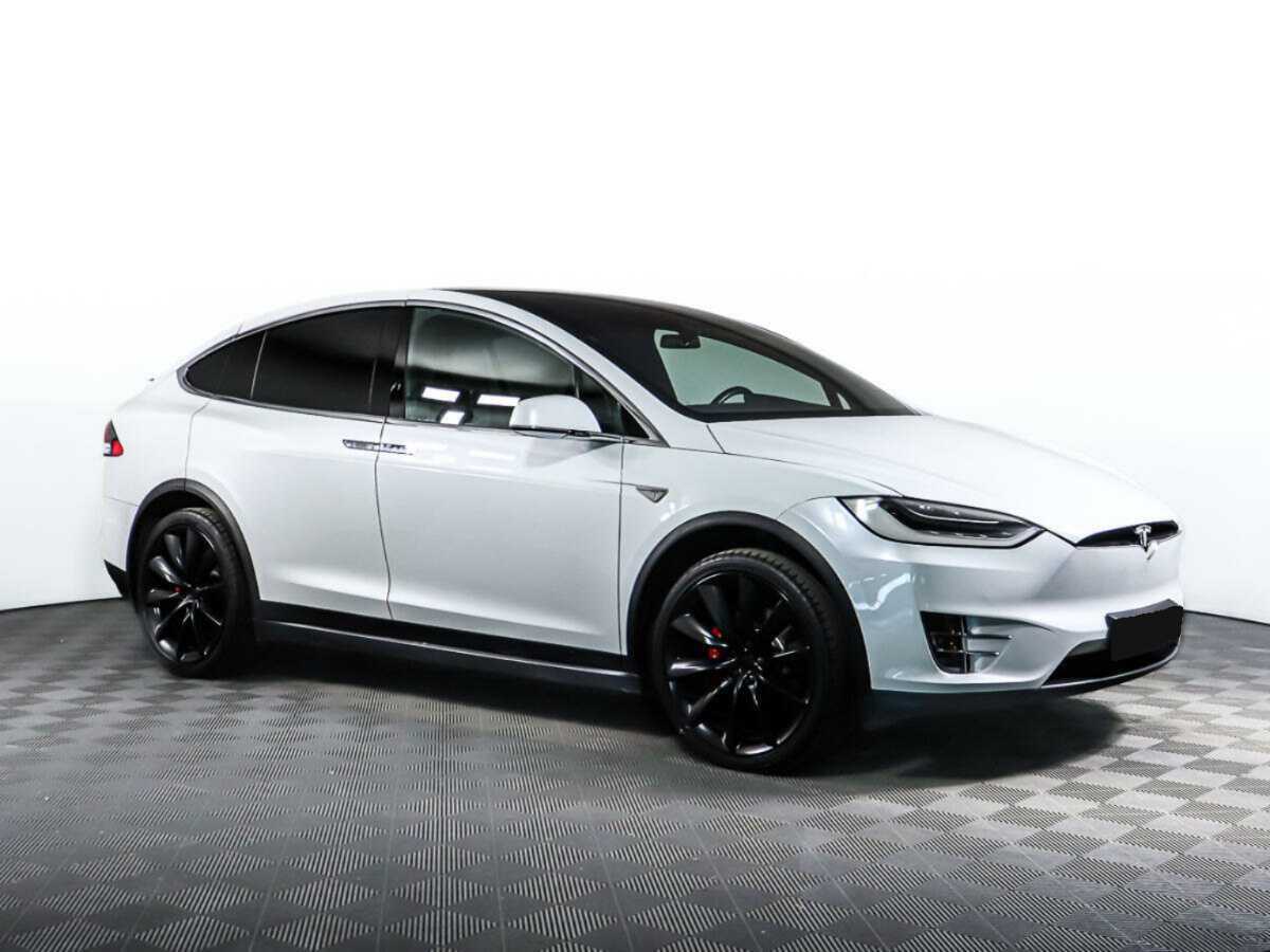 Tesla Model X с пробегом — 2016 год. Фото: #1