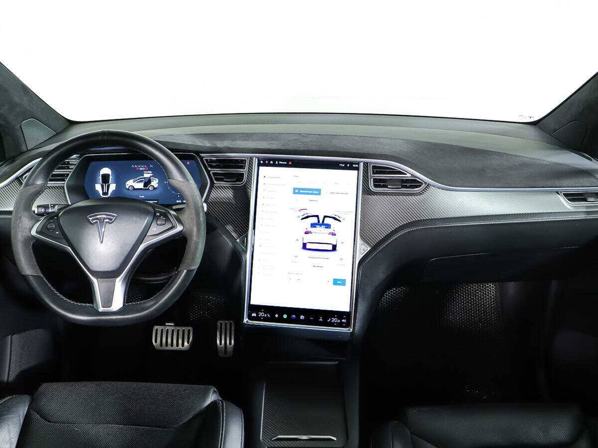 Tesla Model X с пробегом — 2016 год. Фото: #10