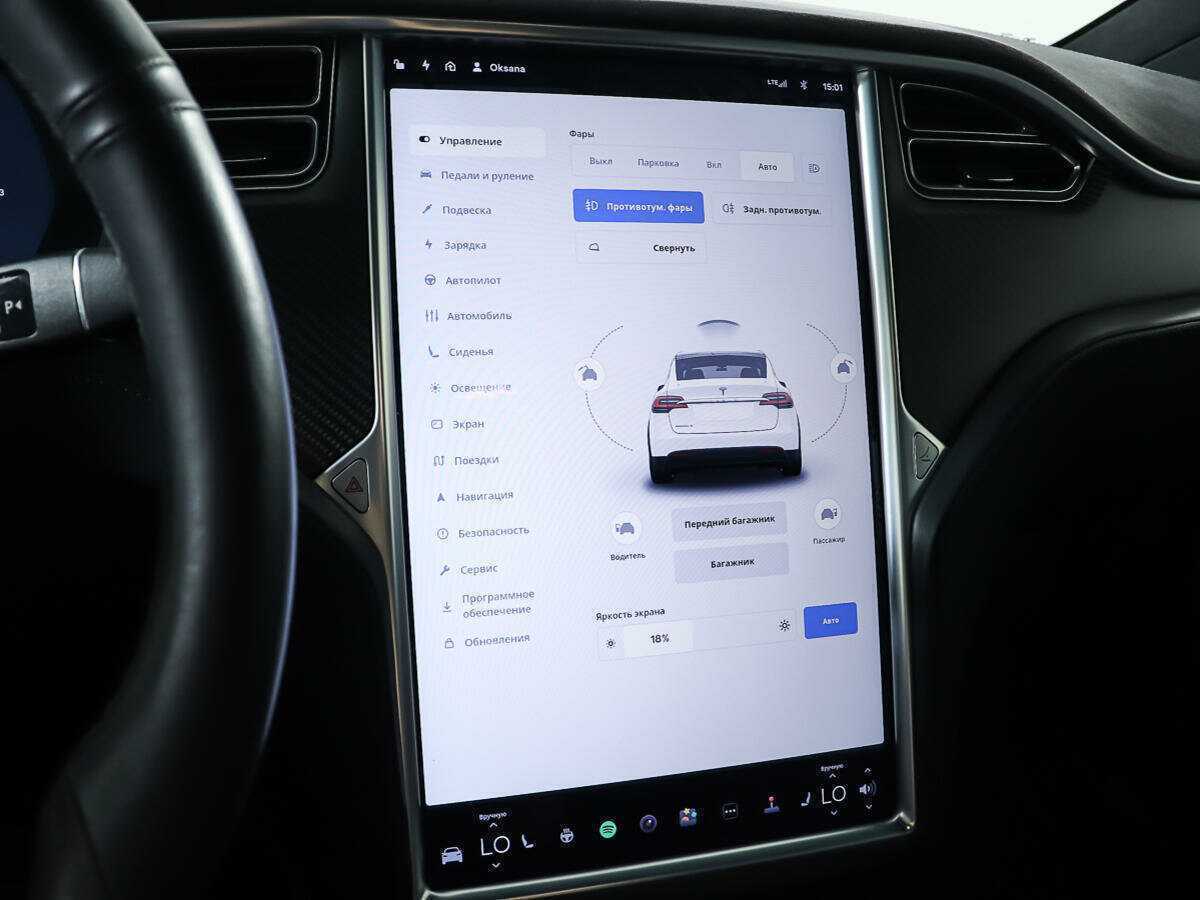 Tesla Model X с пробегом — 2016 год. Фото: #19