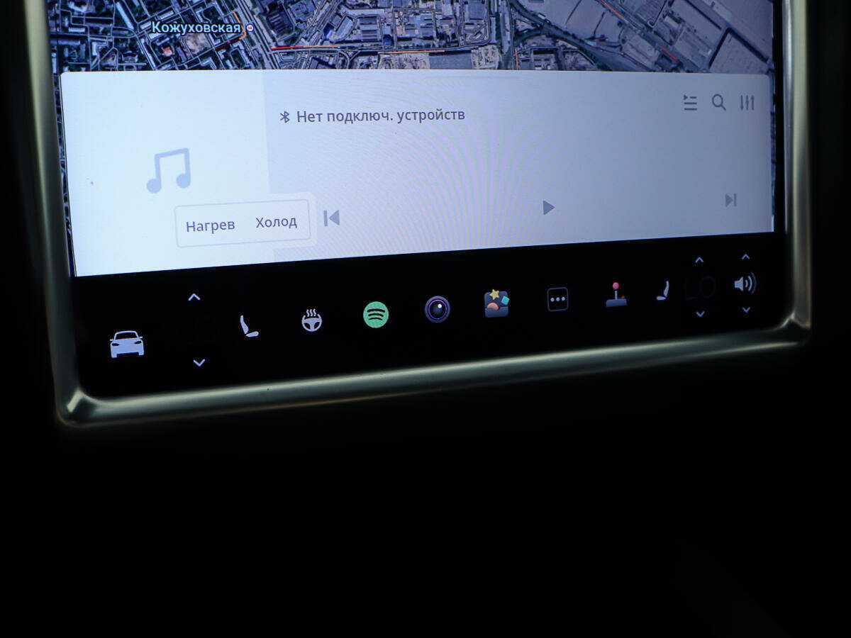 Tesla Model X с пробегом — 2016 год. Фото: #21