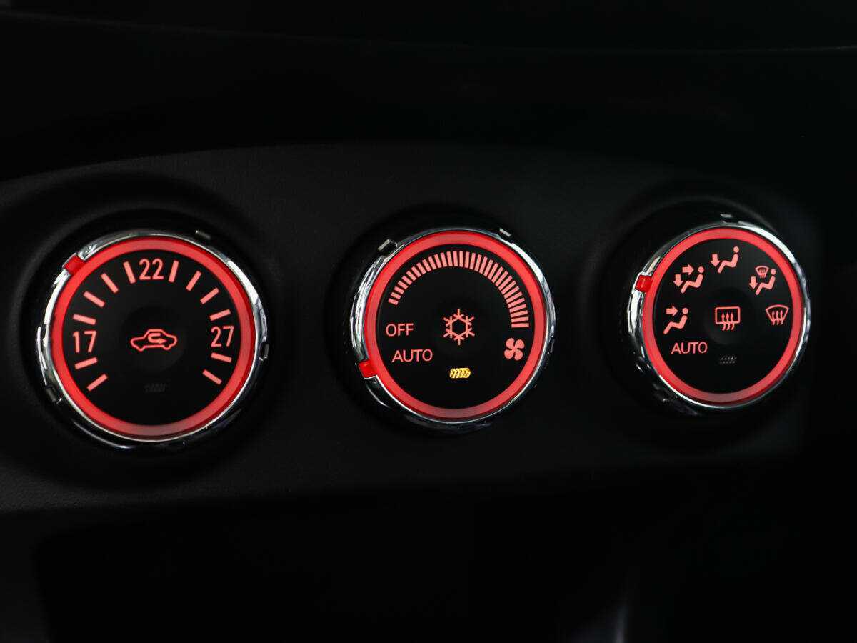 Mitsubishi Outlander с пробегом — 2011 год. Фото: #17