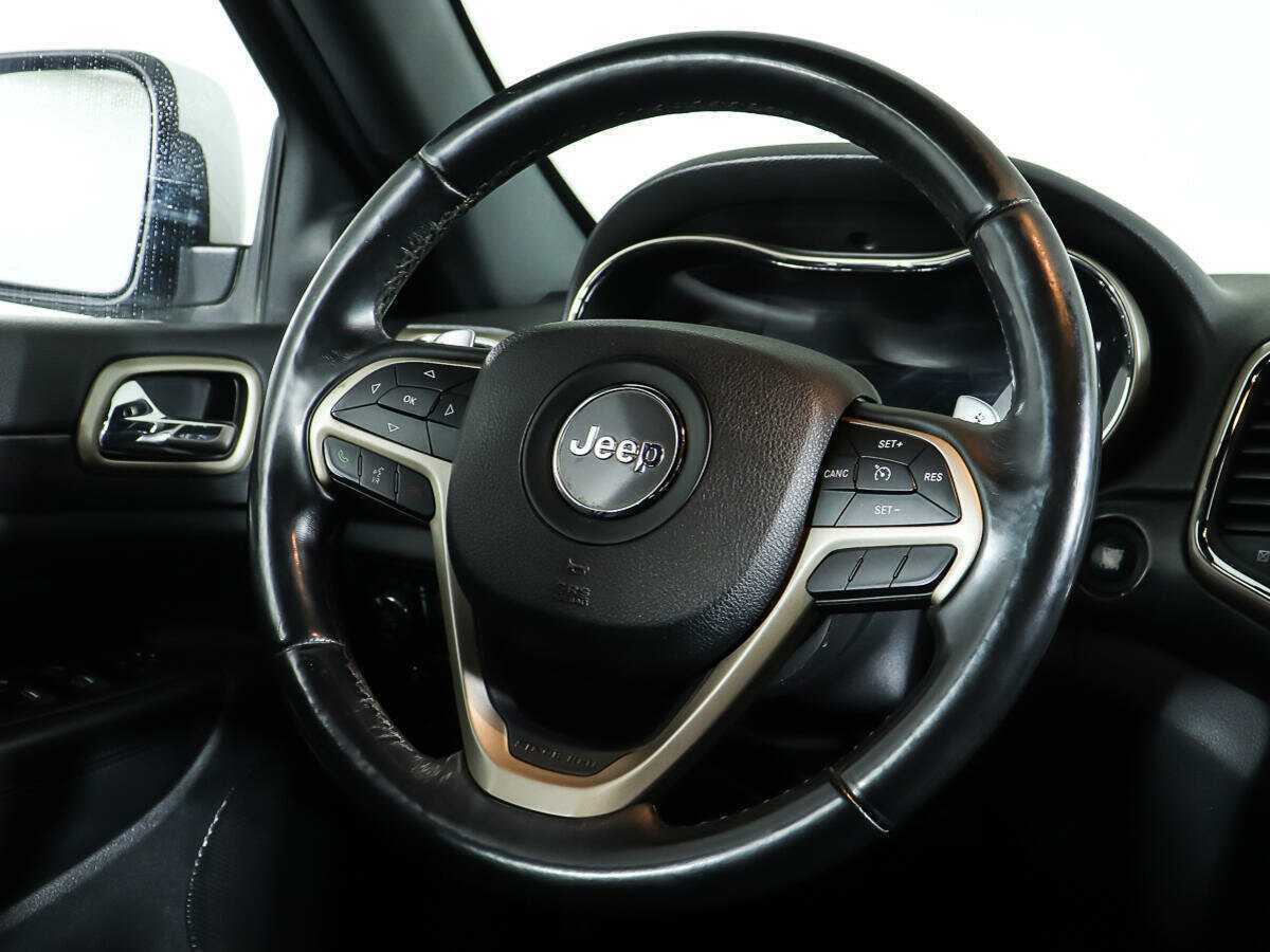 Jeep Grand Cherokee с пробегом — 2013 год. Фото: #13