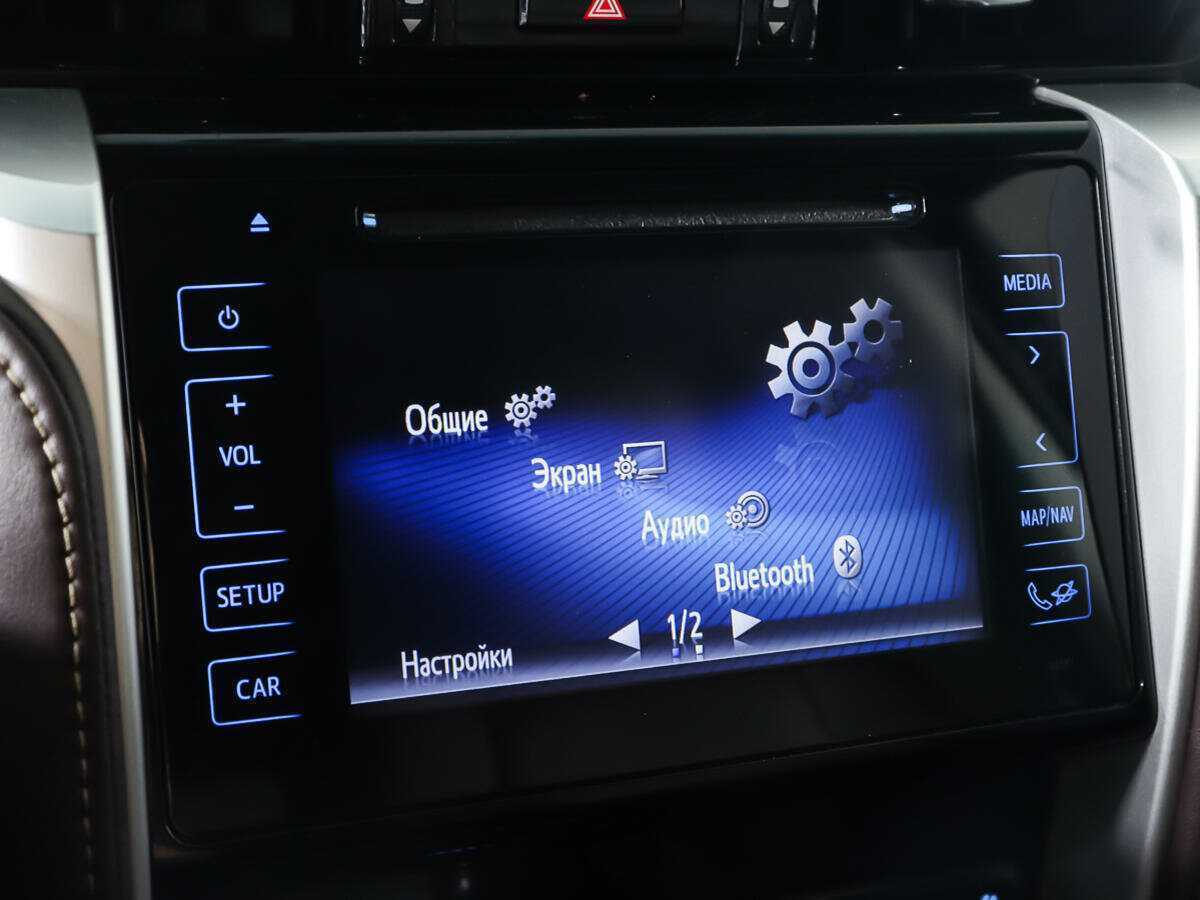 Toyota Fortuner с пробегом — 2017 год. Фото: #18