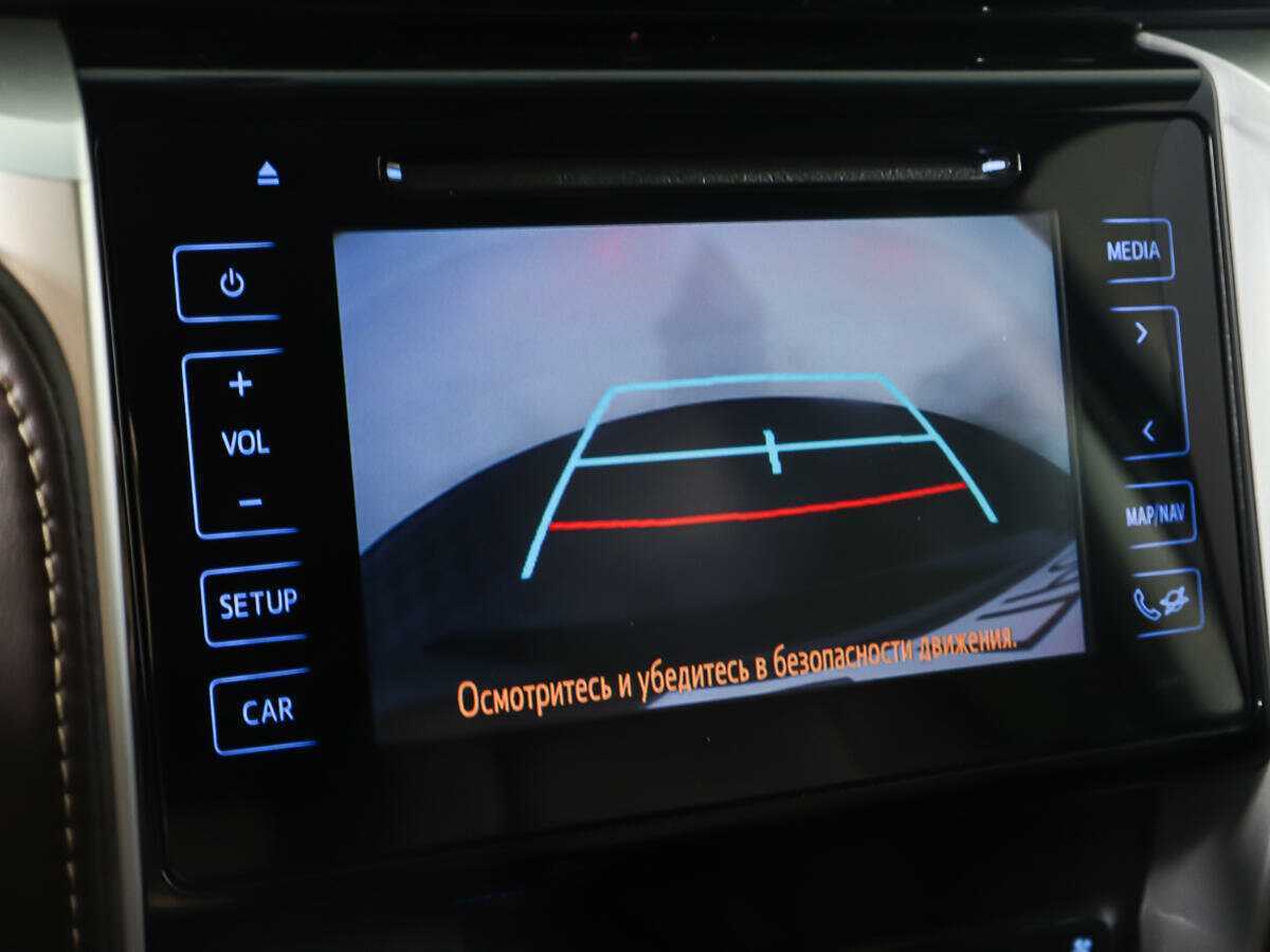 Toyota Fortuner с пробегом — 2017 год. Фото: #19