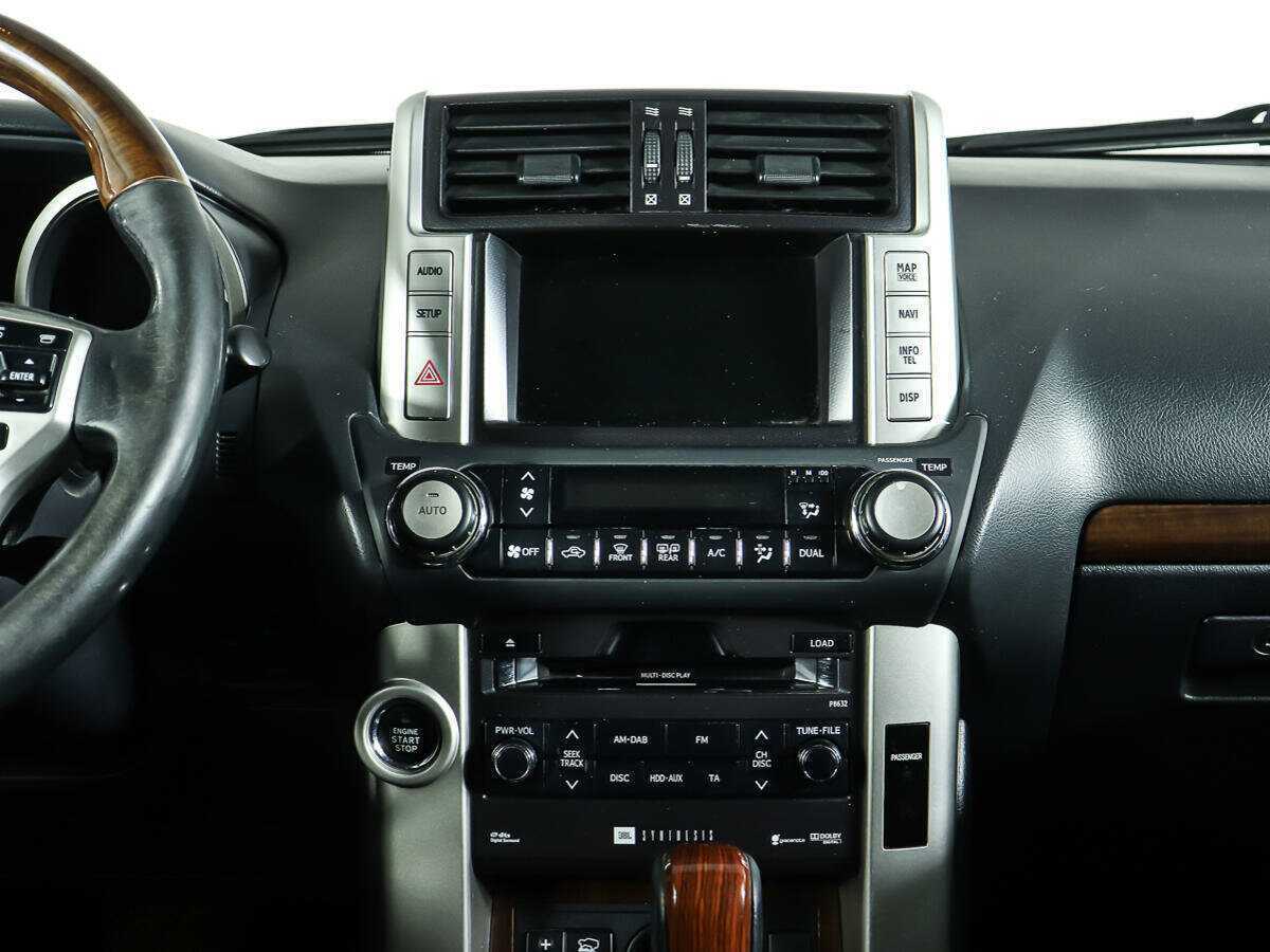 Toyota Land Cruiser Prado с пробегом — 2011 год. Фото: #7