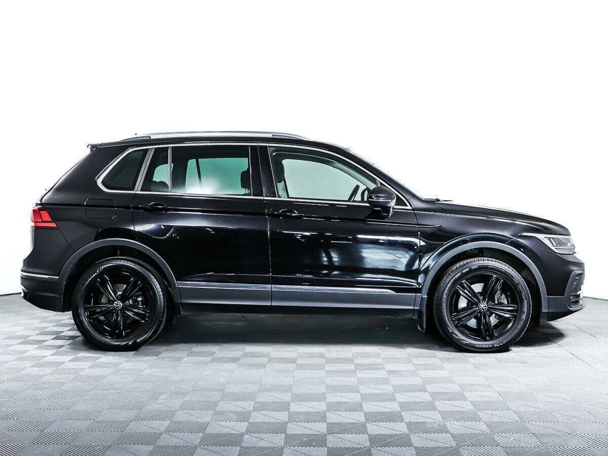 Volkswagen Tiguan с пробегом — 2021 год. Фото: #2